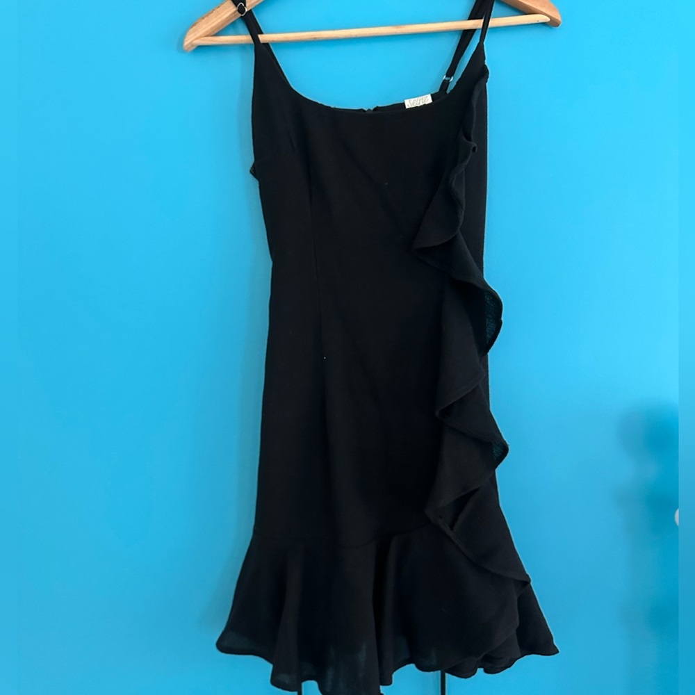 Selfie Leslie Black Dress